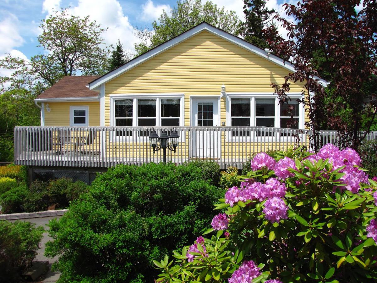 Larinda'S Landing Oceanfront Cottages Halifax Exterior foto