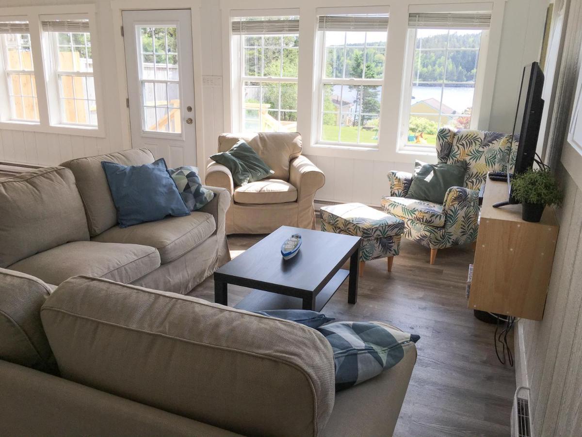 Larinda'S Landing Oceanfront Cottages Halifax Exterior foto
