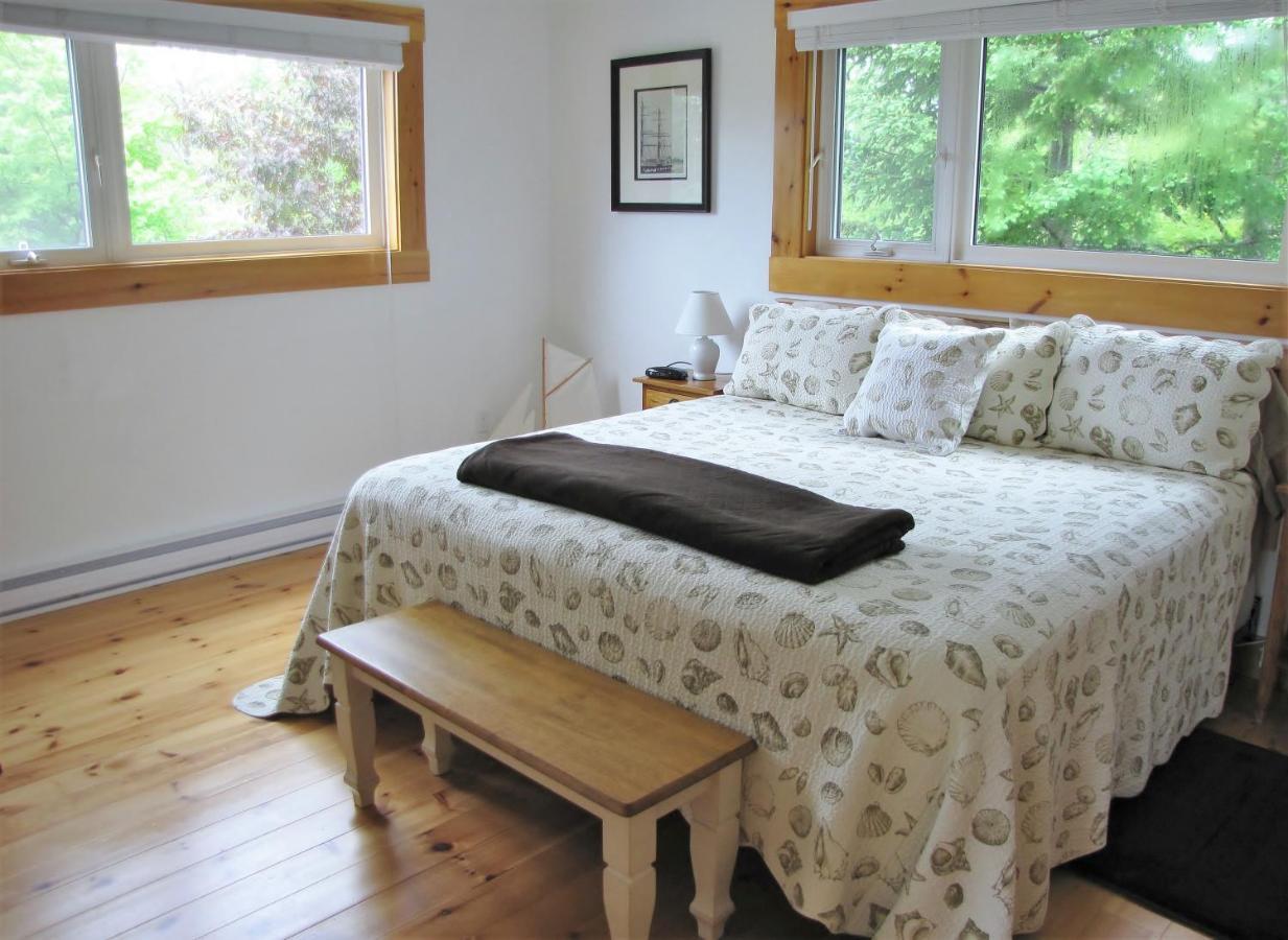 Larinda'S Landing Oceanfront Cottages Halifax Exterior foto