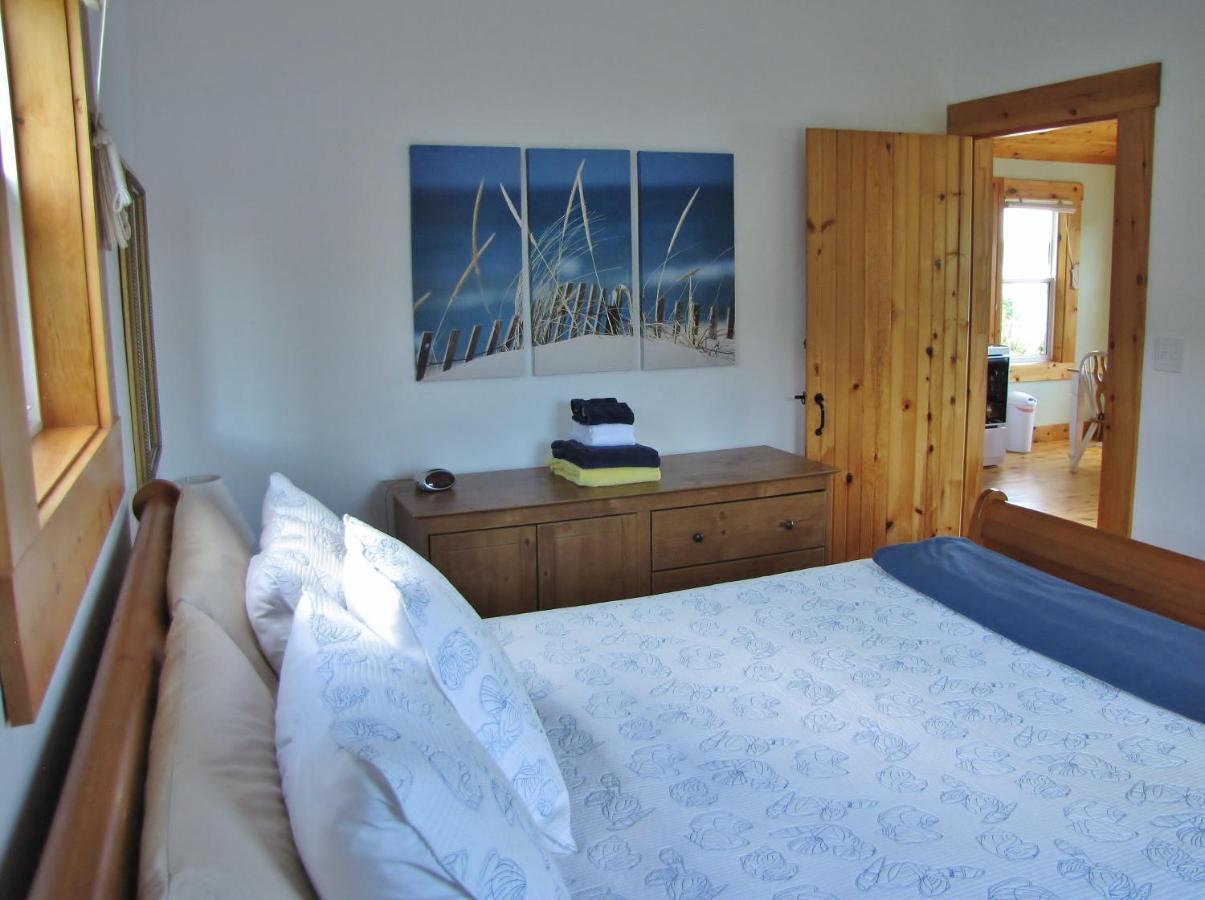 Larinda'S Landing Oceanfront Cottages Halifax Exterior foto