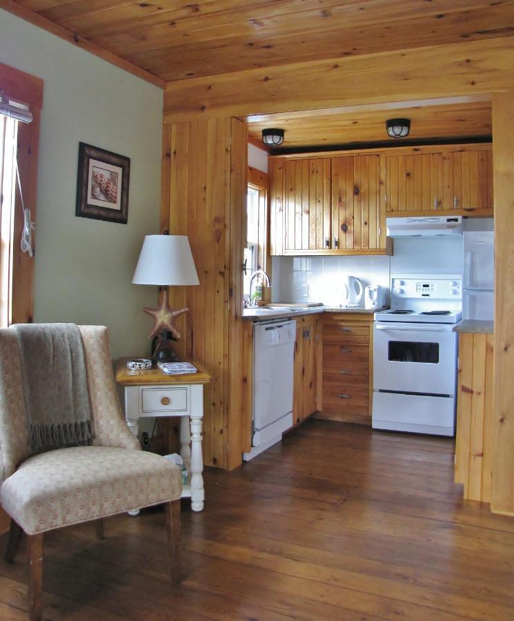 Larinda'S Landing Oceanfront Cottages Halifax Exterior foto