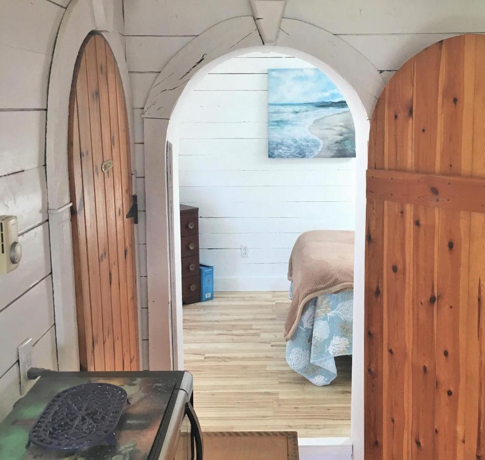 Larinda'S Landing Oceanfront Cottages Halifax Exterior foto
